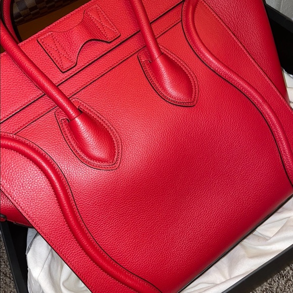 LIKE NEW!! USED 2x ITS JUST TOO BIG FOR ME GOT AS GIFT FROM EX. READY TO LET GO - Picture 2 of 6